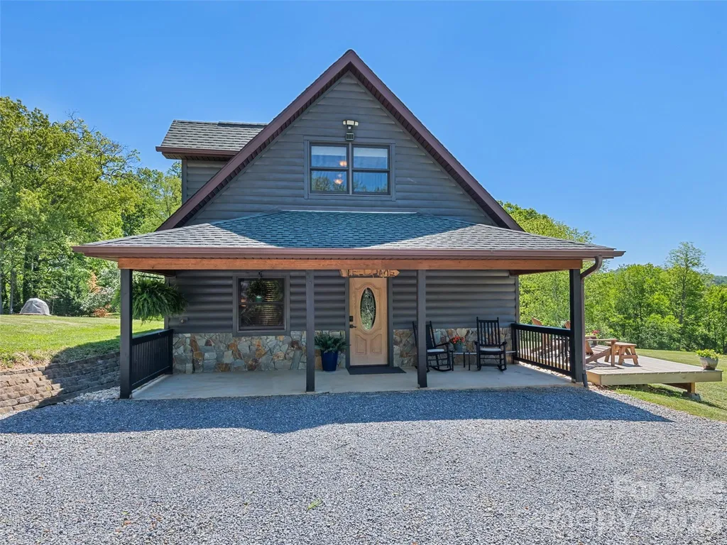 317 Kelly Springs Rd photo 3